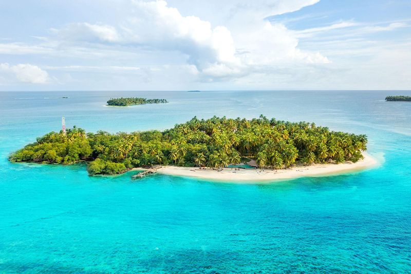 File:CalalaIsland.jpg